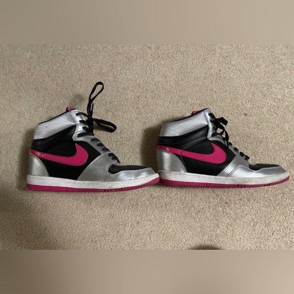 Nike Dunk Force High heel/hidden heel sneaker and vans - Picture 3 of 10